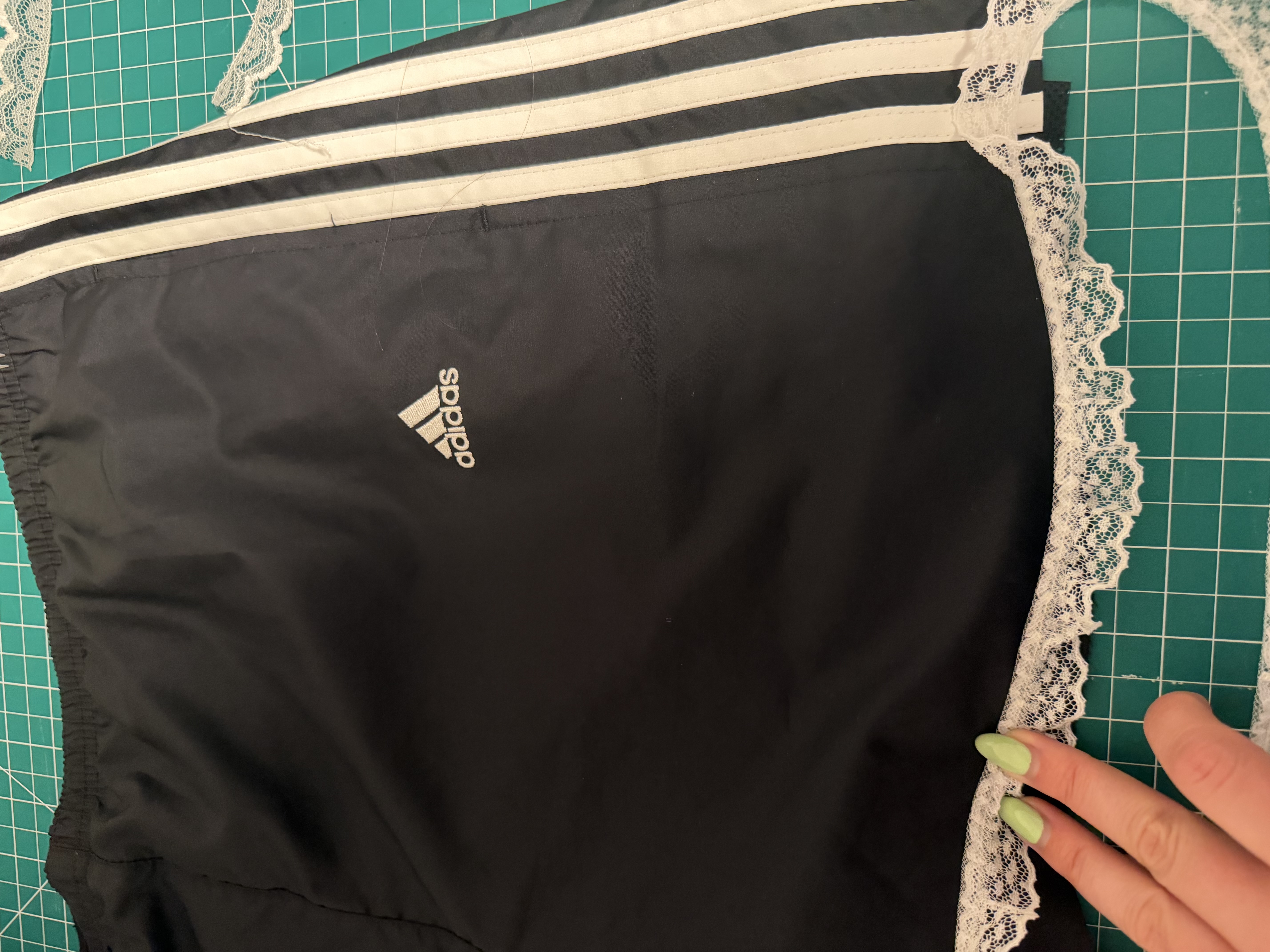 Instagram poll option 1 for lace trim